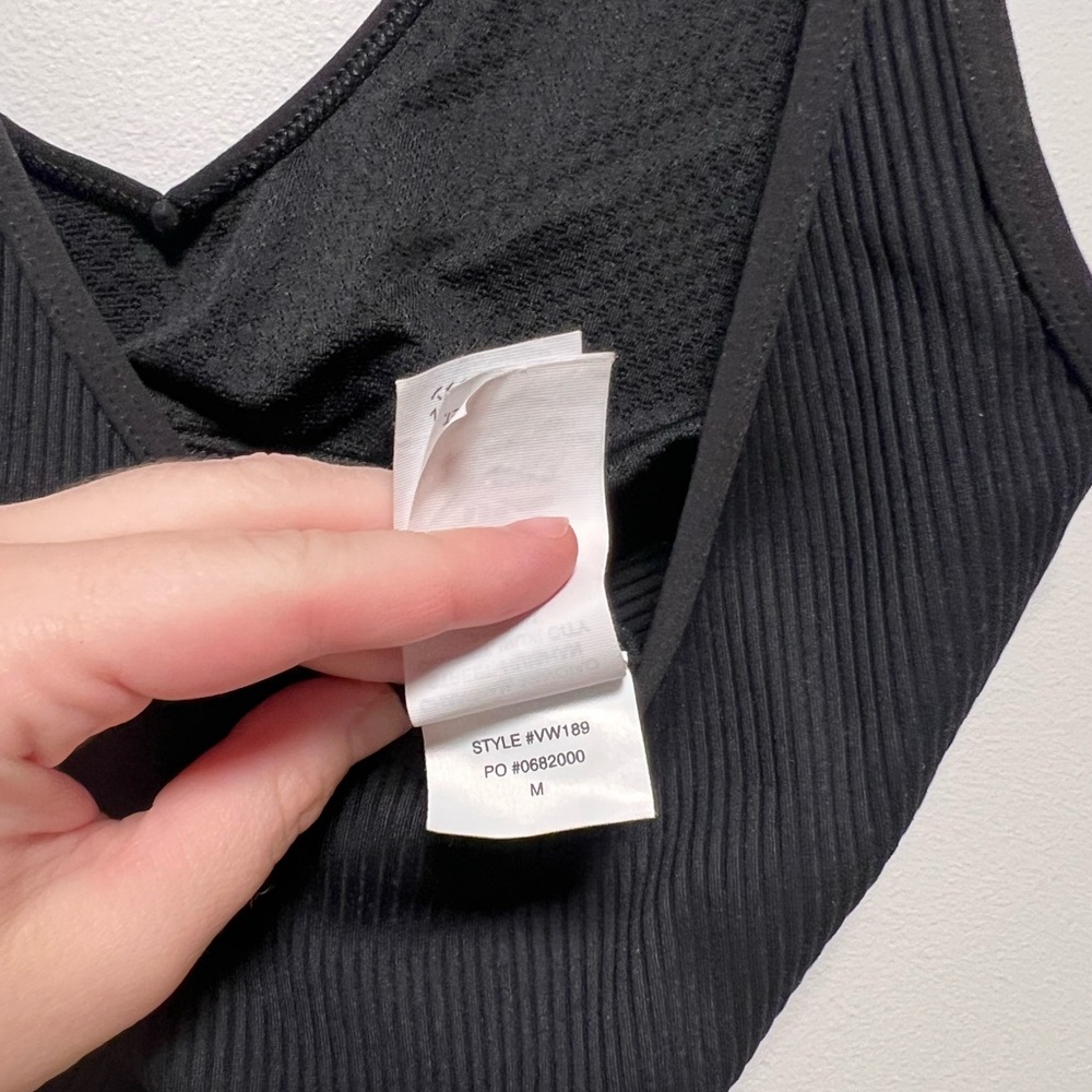 Vuori Black Camisole Top - Picture 3 of 4